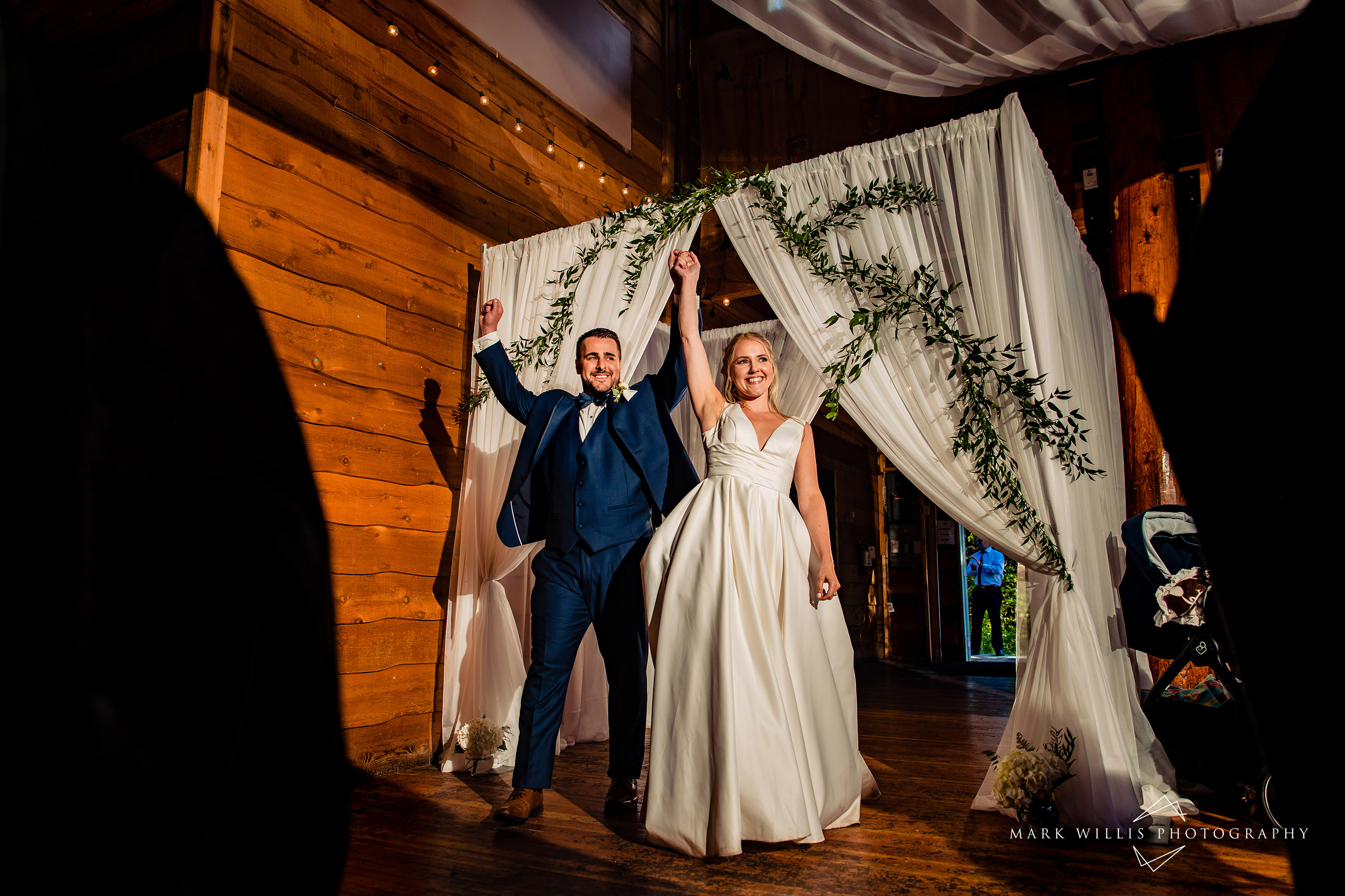 Jamie and Kyle – Danceland Clear Lake MB Wedding Photography – Mark Willis  Professional Photography Services